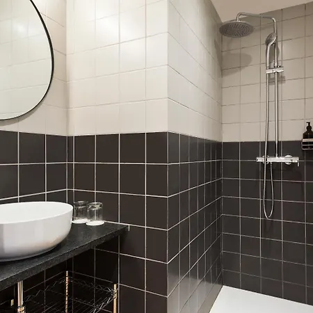 Climent Hotel