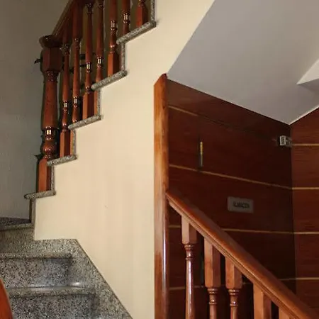 Climent فندق لوسبيتاليت دي يوبريغات